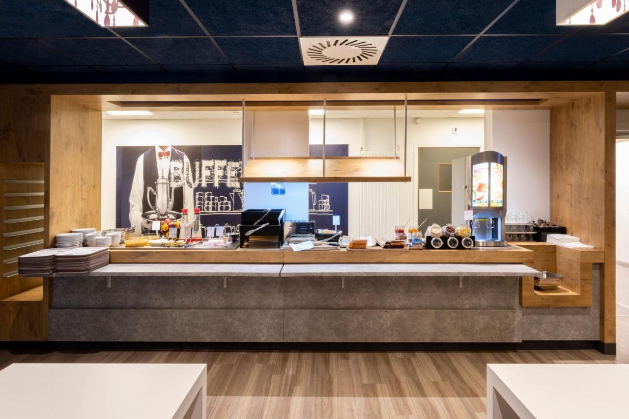Ibis Budget Saint-Etienne Centre Gare Chateaucreux Exterior foto